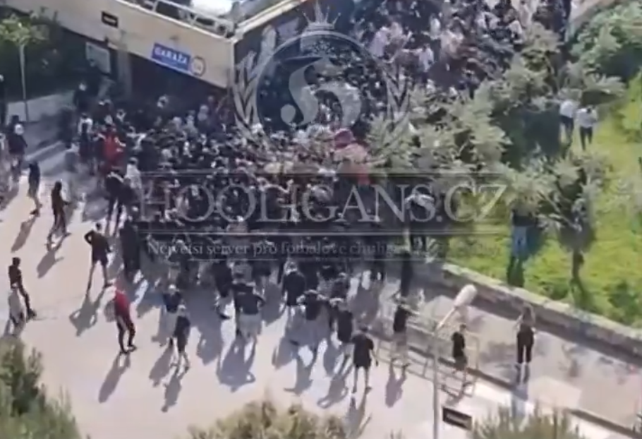 [ВИДЕО] Масовна тепачка во Сплит – приведени повеќе од 100 навивачи