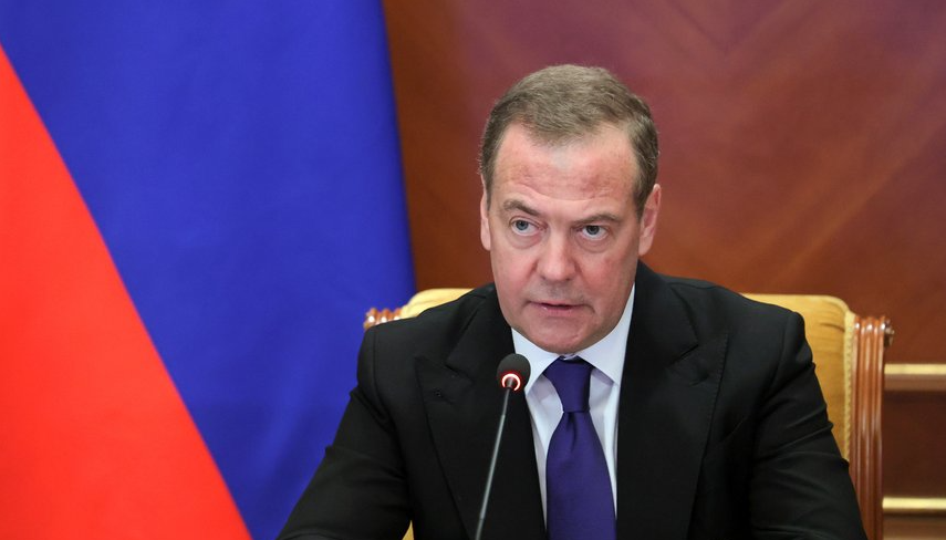 Медведев со закани до Киев: „Ако има провокација на 9 мај, можеби Киев нема да го дочека 10-ти“