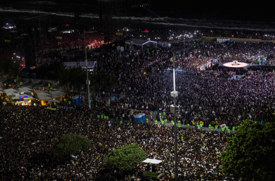 Бразилската полиција спречила бомбашки напад на концерт на Лејди Гага во Рио – на настанот присуствувале повеќе од 2 милиони луѓе