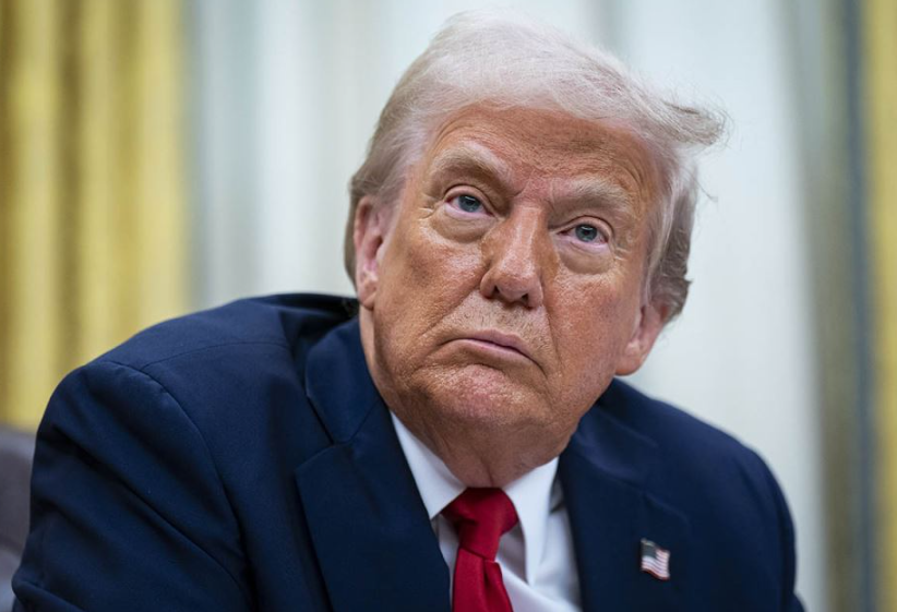 Што му кажала Меланија? Трамп конечно откри зошто ја објавил фотографијата на која е прикажан како папа