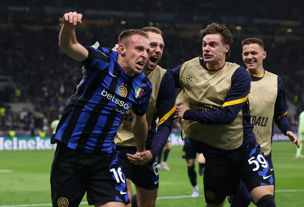 Фудбалски спектакл на „Џузепе Меаца“: Интер во финале по неверојатна драма со Барселона