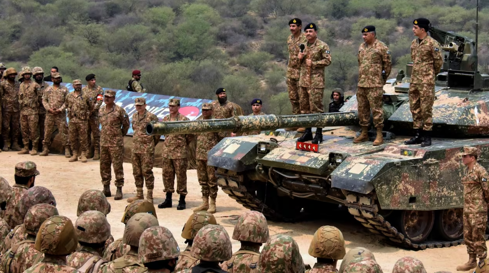 Предупредување на аналитичар: Светот треба да се плаши од последиците од војната помеѓу Индија и Пакистан