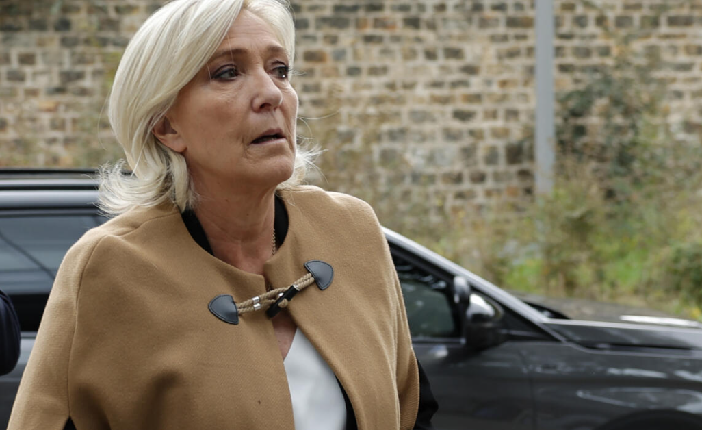 Изјавата на Марин Ле Пен го потресе светот: Макрон се подготвува за војна?