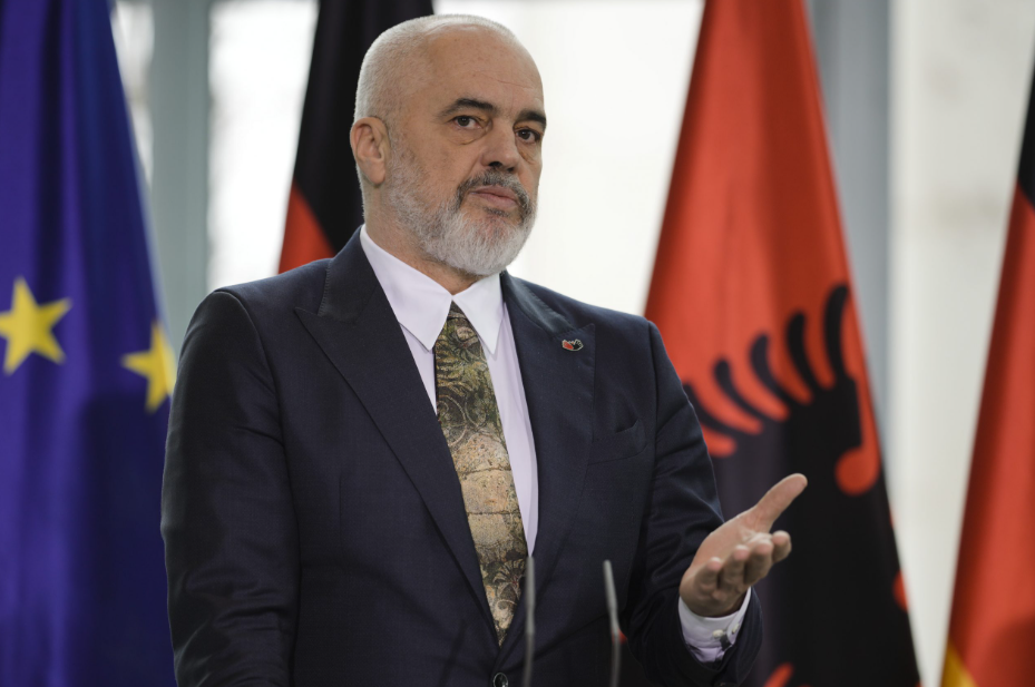 Според првите излезни анкети, партијата на Рама во убедливо водство на изборите во Албанија