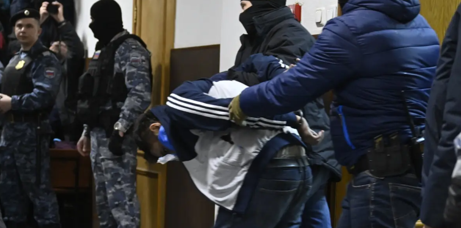 Масовни апсења на деца низ Европа – дали се раѓаат нови генерации на терористи?