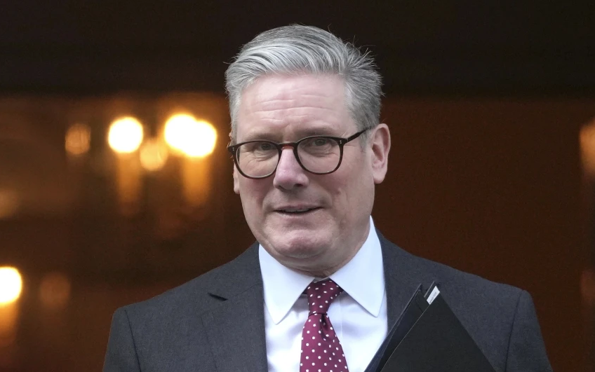 Среде ноќ изби пожар пред куќата на британскиот премиер