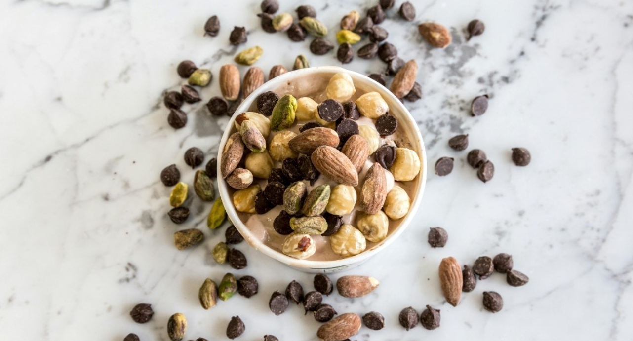 Кардиолог открива кои намирници постојано ги има во кујната: “Овие грицки ги консумирам секојдневно, ги носам дури и во ташна”