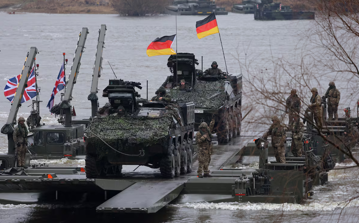 Германија и Велика Британија започнуваат со развивање на ново моќно оружје