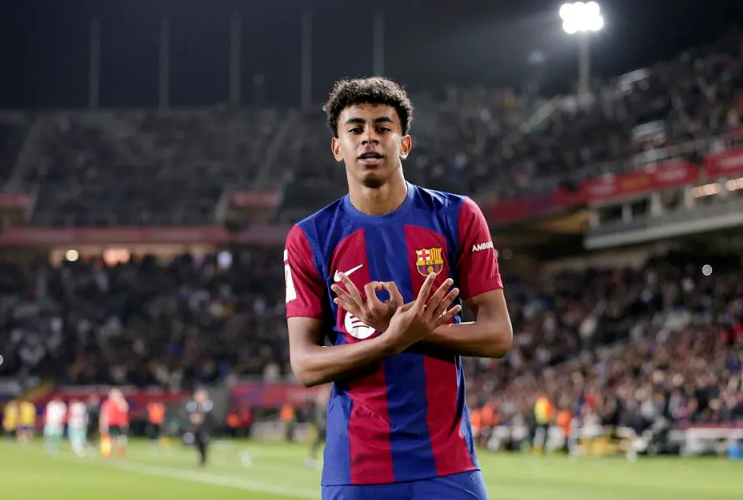 Барселона подготвува “подарок од соништата” за Ламин Јамал