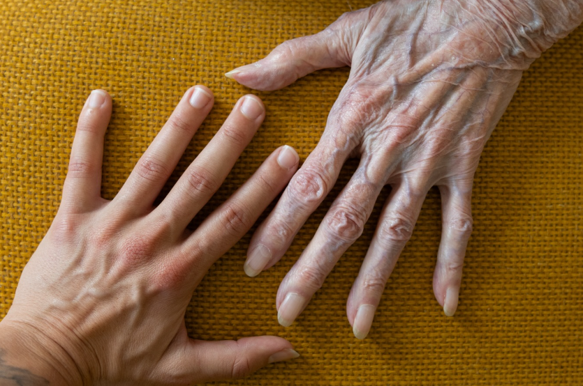 Таа има 107 години и само еден совет до сите жени: Избегнувајте две работи по секоја цена!