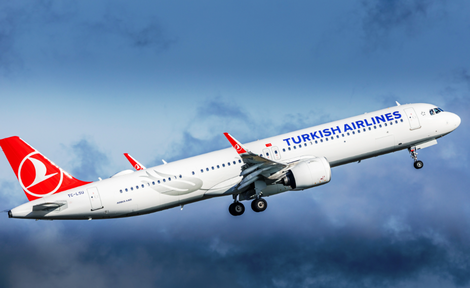 Турција воведува казни за нетрпеливи патници што стануваат веднаш по слетување