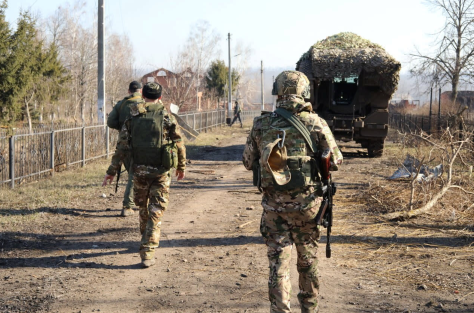 Украина тврди дека заробила речиси илјада руски војници во Курск