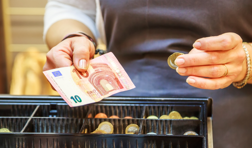 Бугарија наскоро ќе го усвои еврото како своја валута