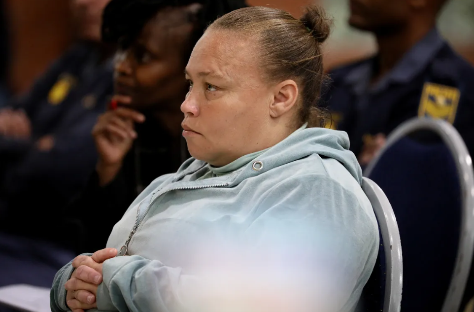 Мајка од Јужноафриканската Република е осудена на доживотен затвор откако ја продала својата ќерка