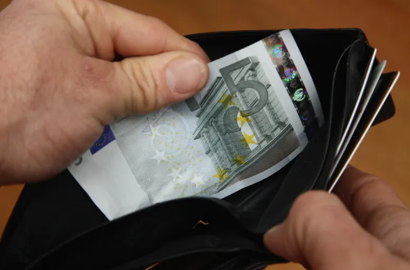 Два хороскопски знаци ги очекува банкрот до 6 јуни