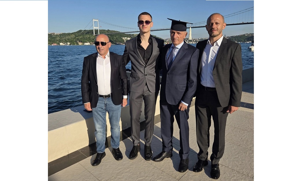 Газдата на „Пуцко петрол“ на свадба во Истанбул