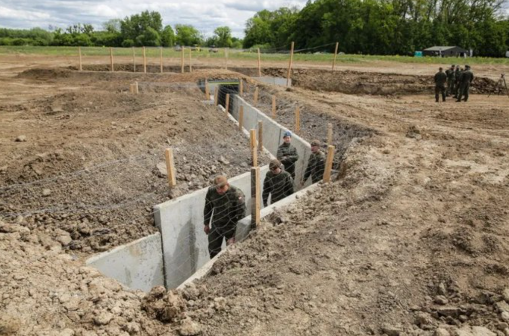 Полска гради утврдувања на границата со Русија