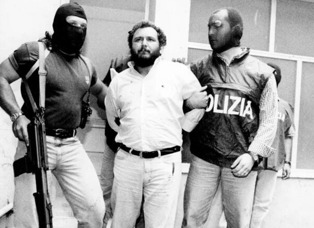 Извршил повеќе од 100 убиства: Бруталниот шеф на италијанската мафија сега е слободен човек