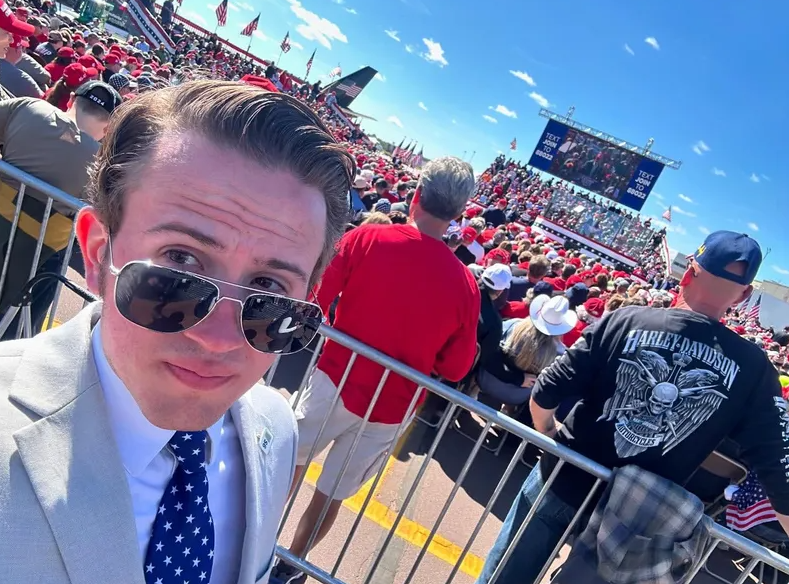 Трамп именуваше 22-годишнен градинар за шеф на Центарот за превенција од тероризам