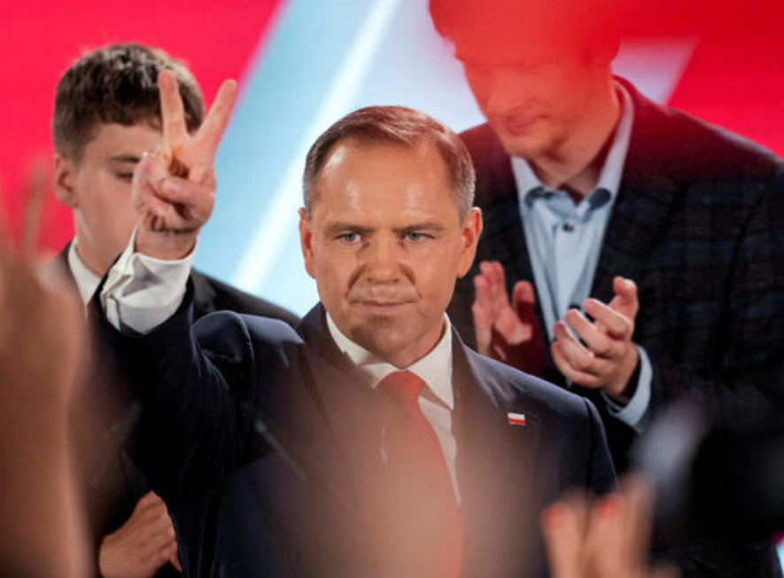 Новиот полски претседател го нарече Туск „најлош премиер од 1989 година“