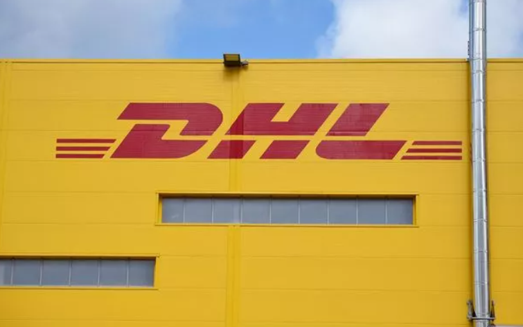 Сомнителен пакет предизвика инцидент во логистички центар на DHL во Германија – повредени најмалку 12 лица