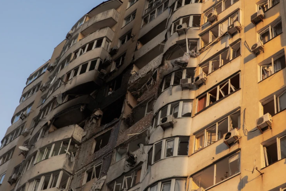 Над 60 повредени и четворица загинати во руски напади врз Украина