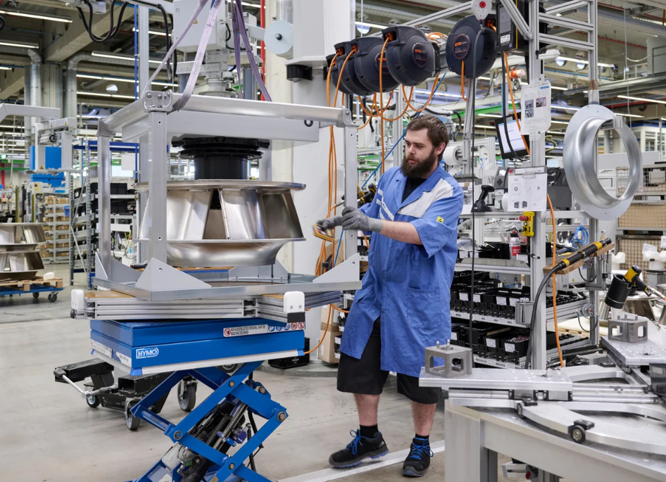 Кризата во германската индустрија станува се поголема: За една година, изгубени повеќе од 100.000 работни места