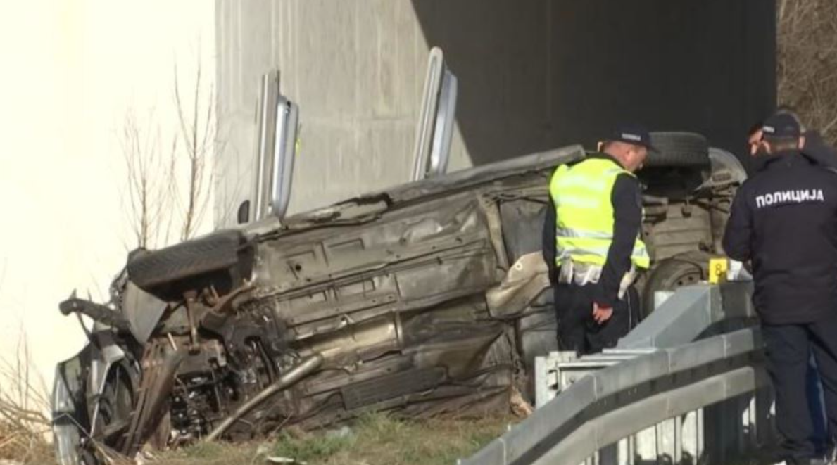 Трагедија во Србија: Во страшна сообраќајна несреќа загина дете, неколкумина тешко повредени