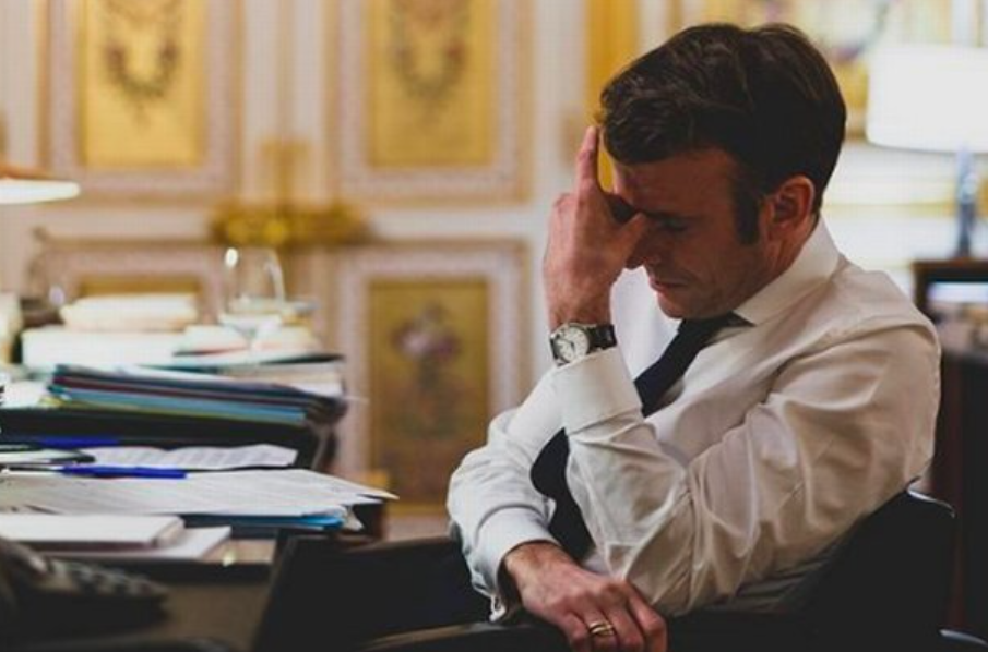 Макрон после трагичниот напад, бара забрана за социјални медиуми за помлади од 15 години