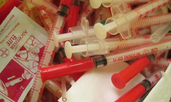 „Д-р Пановски“ и „Фарма Трејд“ казнети со 1,78 милиони евра за картел при набавка на инсулин