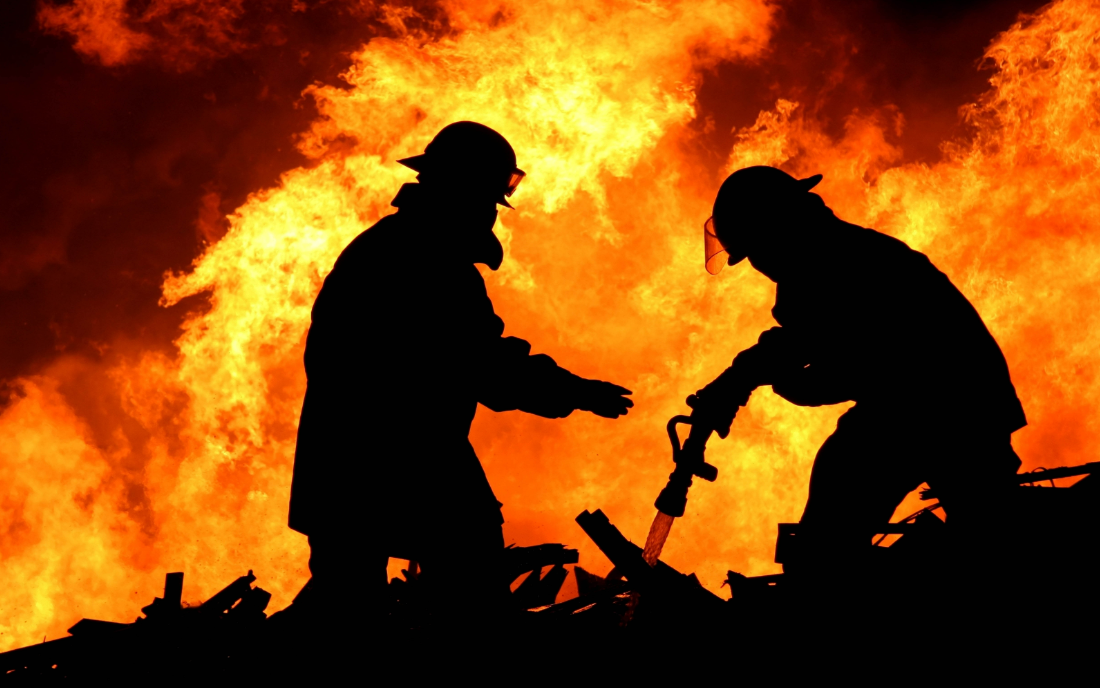 Пожар кај Вардариште остави без струја 47.000 корисници во Скопје