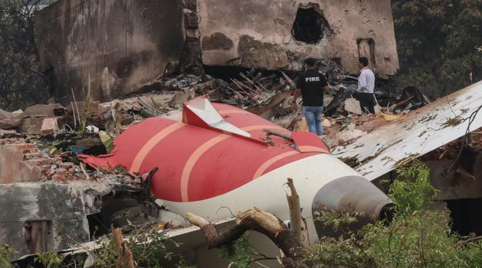 Бројот на жртви од авионската несреќа во Индија се искачи на 270