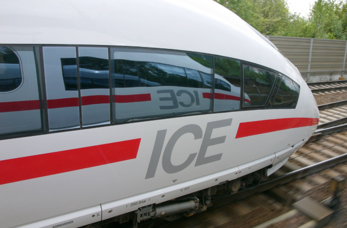 Германски воз запрен поради екстремна нечистотија во вагоните