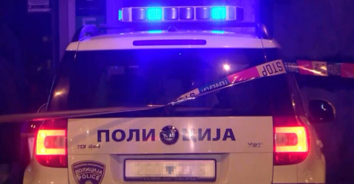 Две лица повредени во тешка сообраќајна несреќа во Скопје: Откако изгубил контрола, возилото излетало од патот при што се превртело