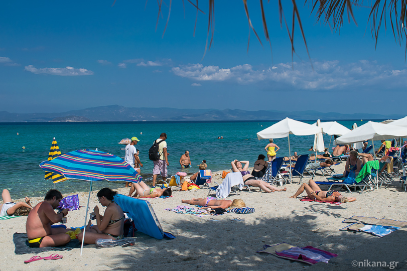 Туристите изненадени од новите цени на храната и пијалаците во Грција ова лето – еве колку ќе ве чини одморот
