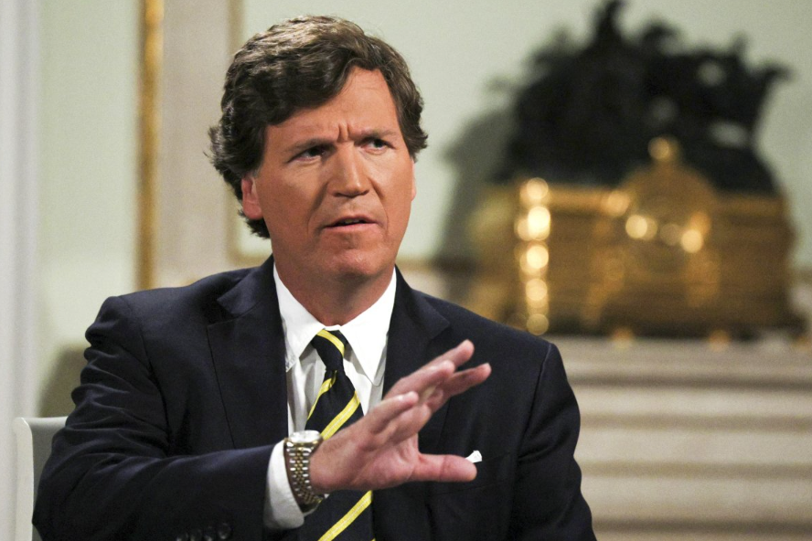 Такер Карлсон: “Војна со Иран би можело да значи крај за Америка и Трамп”