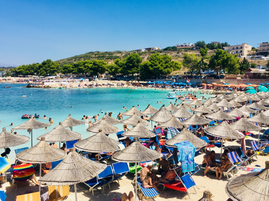 Виолета ги откри сите тајни за најевтино летување: “Никогаш не би погодиле колку пари потрошивме за 10 дена одмор во Албанија”