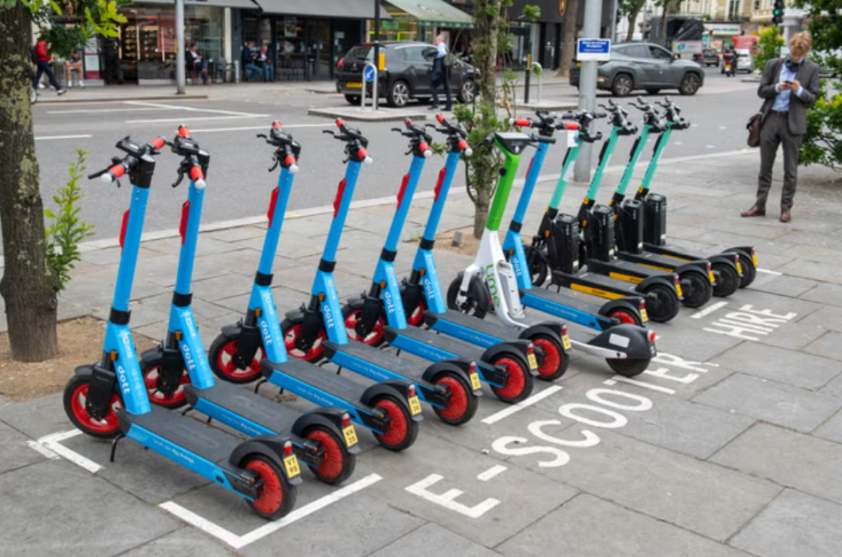 Финска забрани електрични тротинети за деца под 15 години