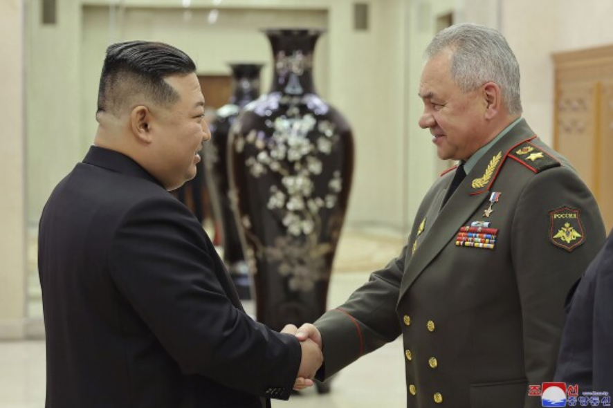 Ким Џонг-ун се сретна со Сергеј Шојгу во Пјонгјанг, ова била главната тема на разговор