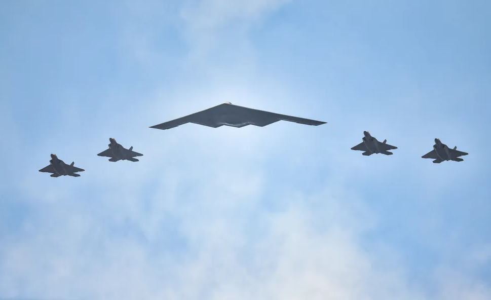 Откриени неверојатни детали за мисијата во која американските бомбардери ги нападнаа нуклеарните постројки на Иран: Летот траел 37 часа