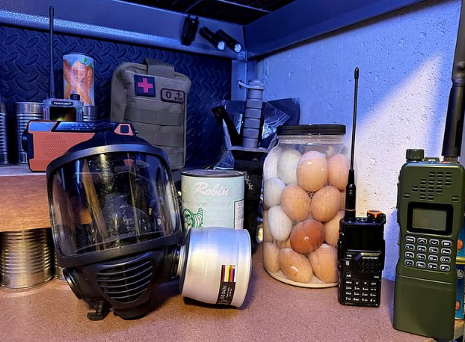 Американец со предупредување: Третата Светска војна може да започне во секој момент – ова е се што ви треба за да ја преживеете