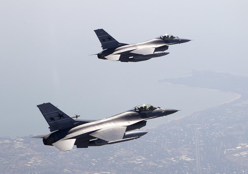 Романија подигна два борбени авиони поради руски напад врз Украина