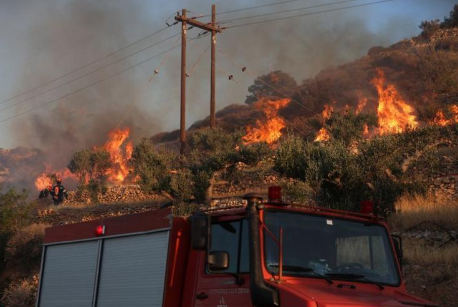 Нов голем пожар во Грција – населението повикано на евакуација