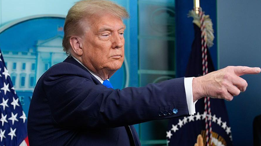 Трамп длабоко незадоволен од разговорот со Путин: „Сака да оди до крај“