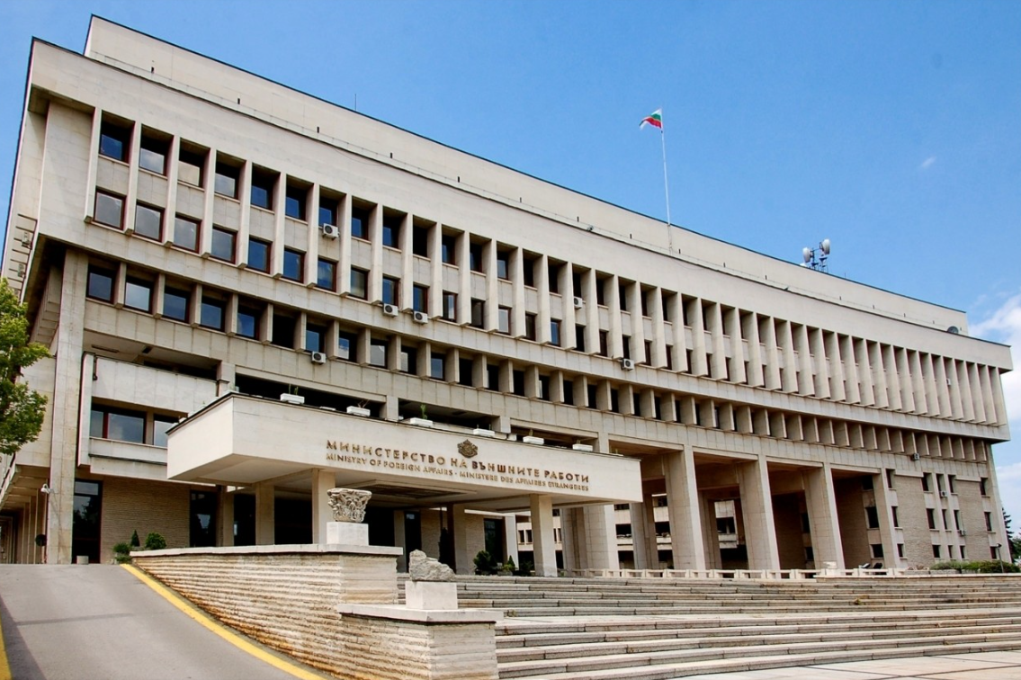 Бугарија ќе ја зголемува поддршката за Бугарите во регионот, се водат судски спорови и со Македонци во Албанија