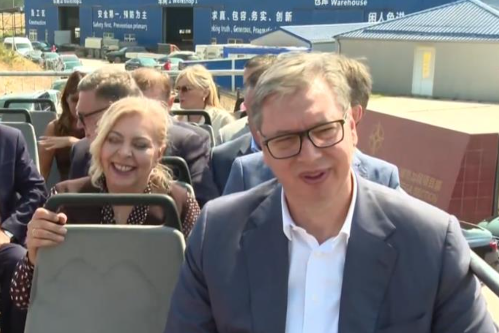 Инжинерите одбиле да ги потпишат документите, Вучиќ отвори автопат без дозвола за работа