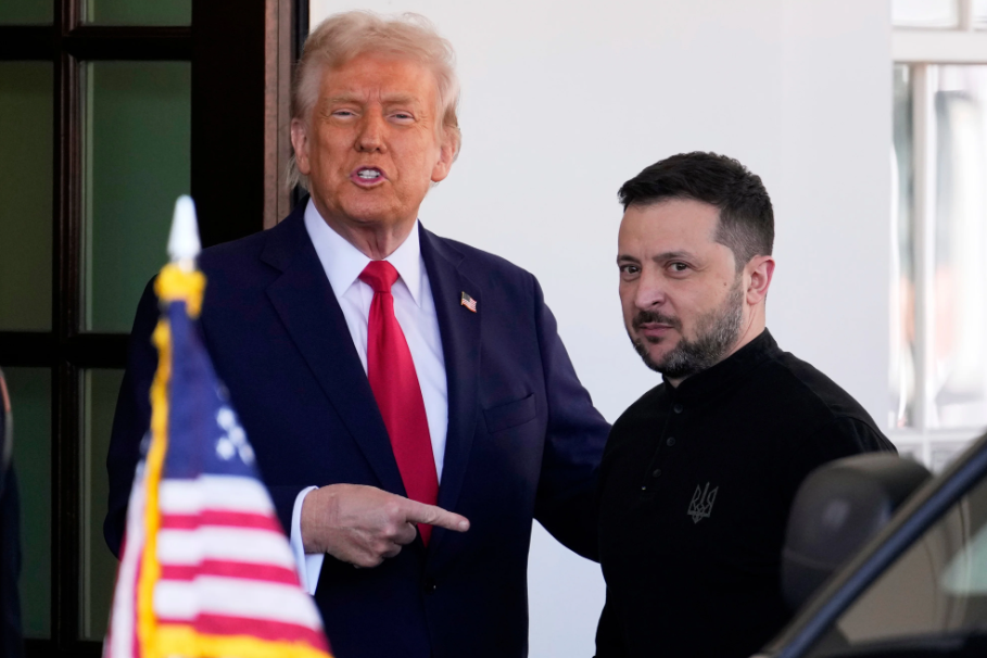 Целосен пресврт: Трамп испраќа дополнително оружје во Украина