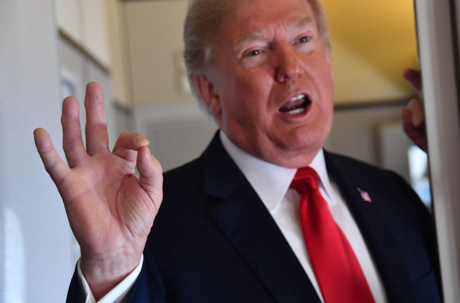 Трамп воведува огромни царини за две држави на Балканот