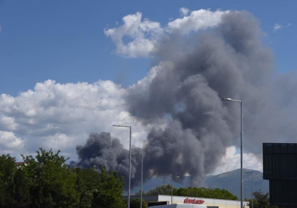 Ако има потреба ќе се евакуира населението во близина на пожарот во Визбегово