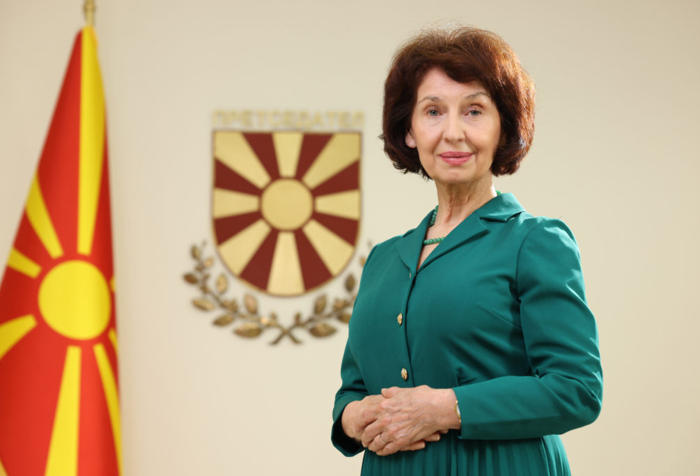 Сиљановска-Давкова помилува шест осудени лица – објавени имињата